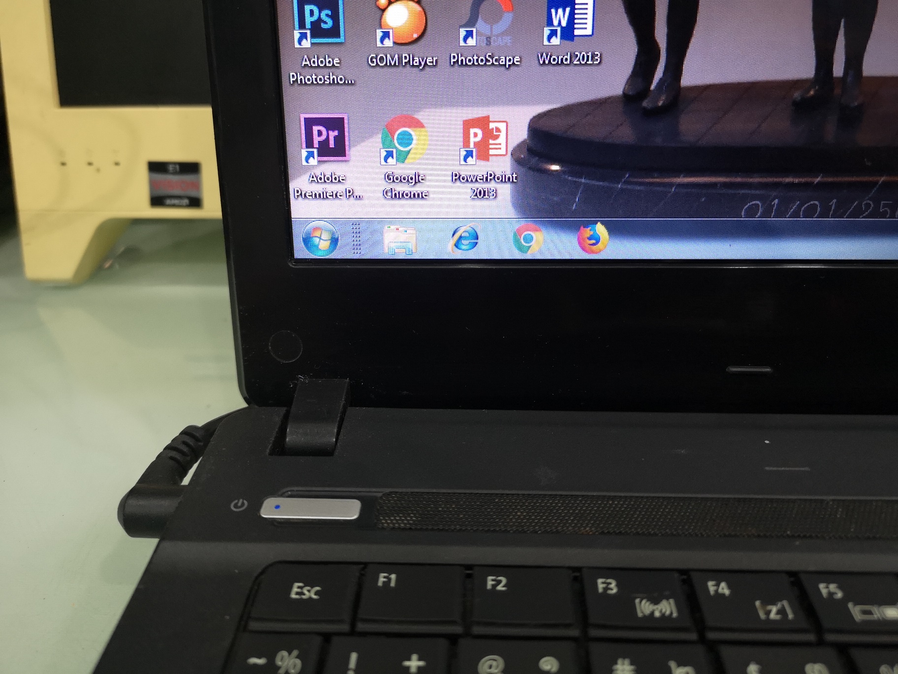 ACER Aspire E1-431