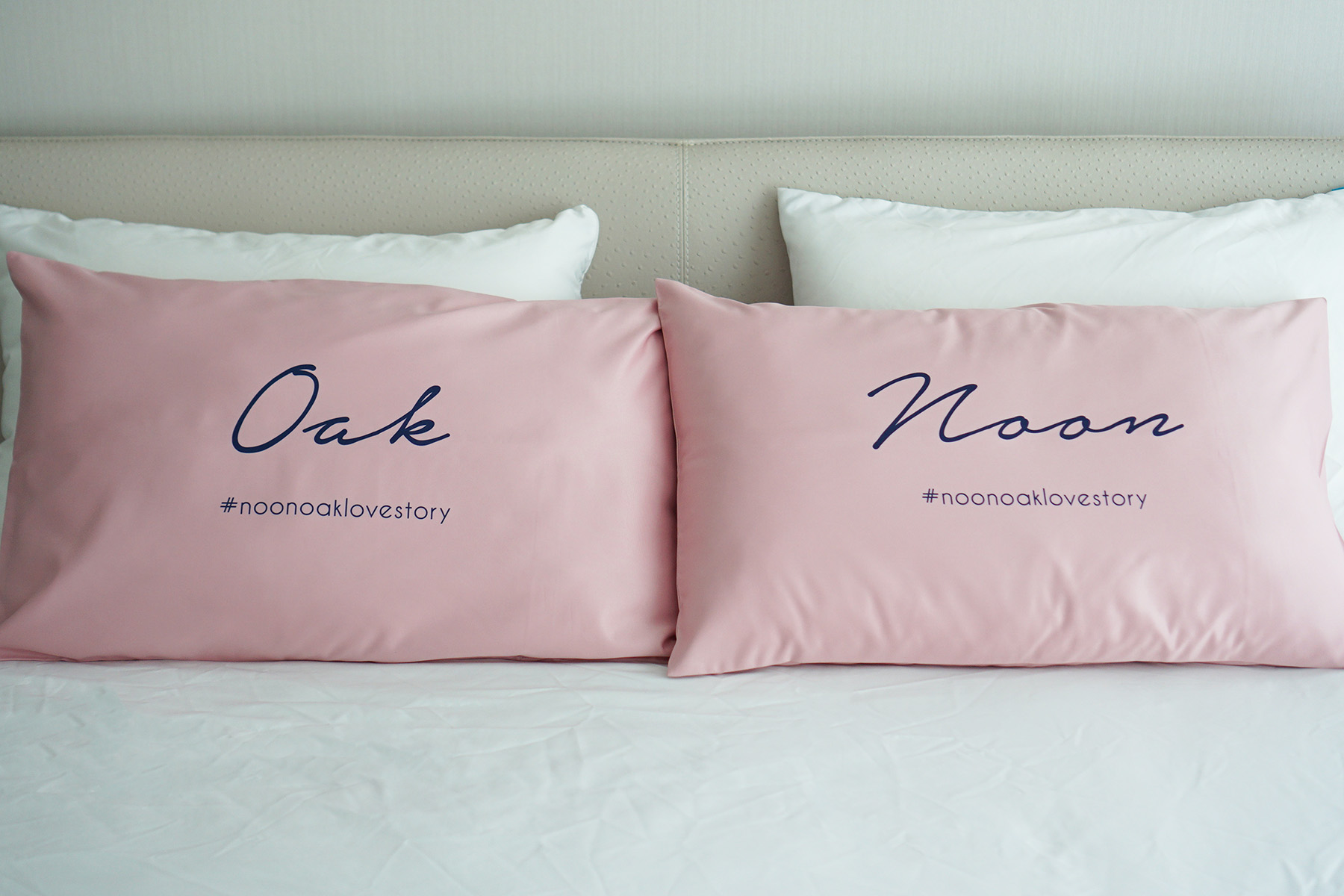 ปลอกหมอนหนุนคู่ สีชมพู ลาย Name - 27 - Navy