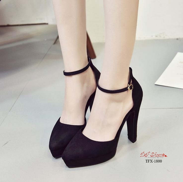 รองเท้าคัทชูส้นสูงเสริมหน้า (สีแดง)