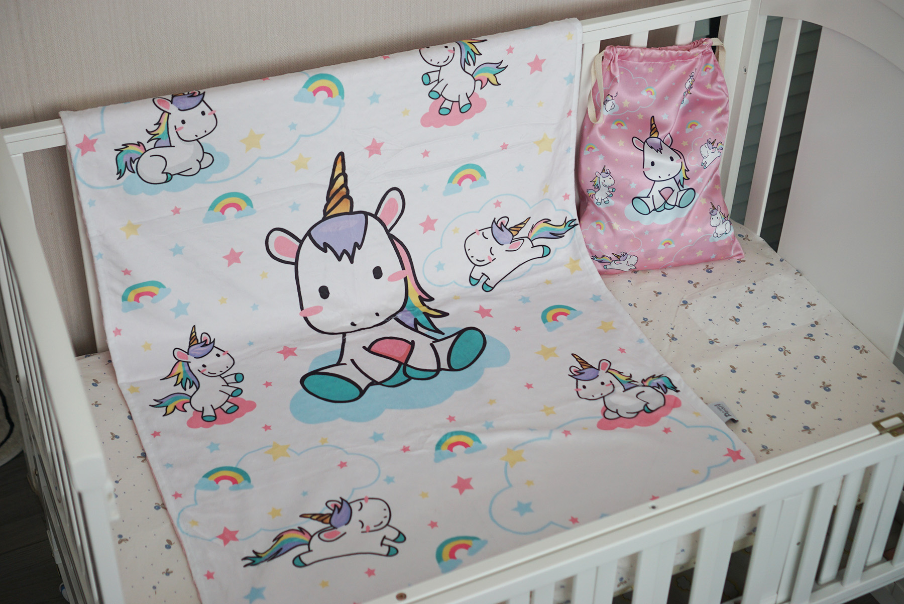 ผ้าห่ม Minky 75x100cm พร้อมส่ง ลาย Unicorn