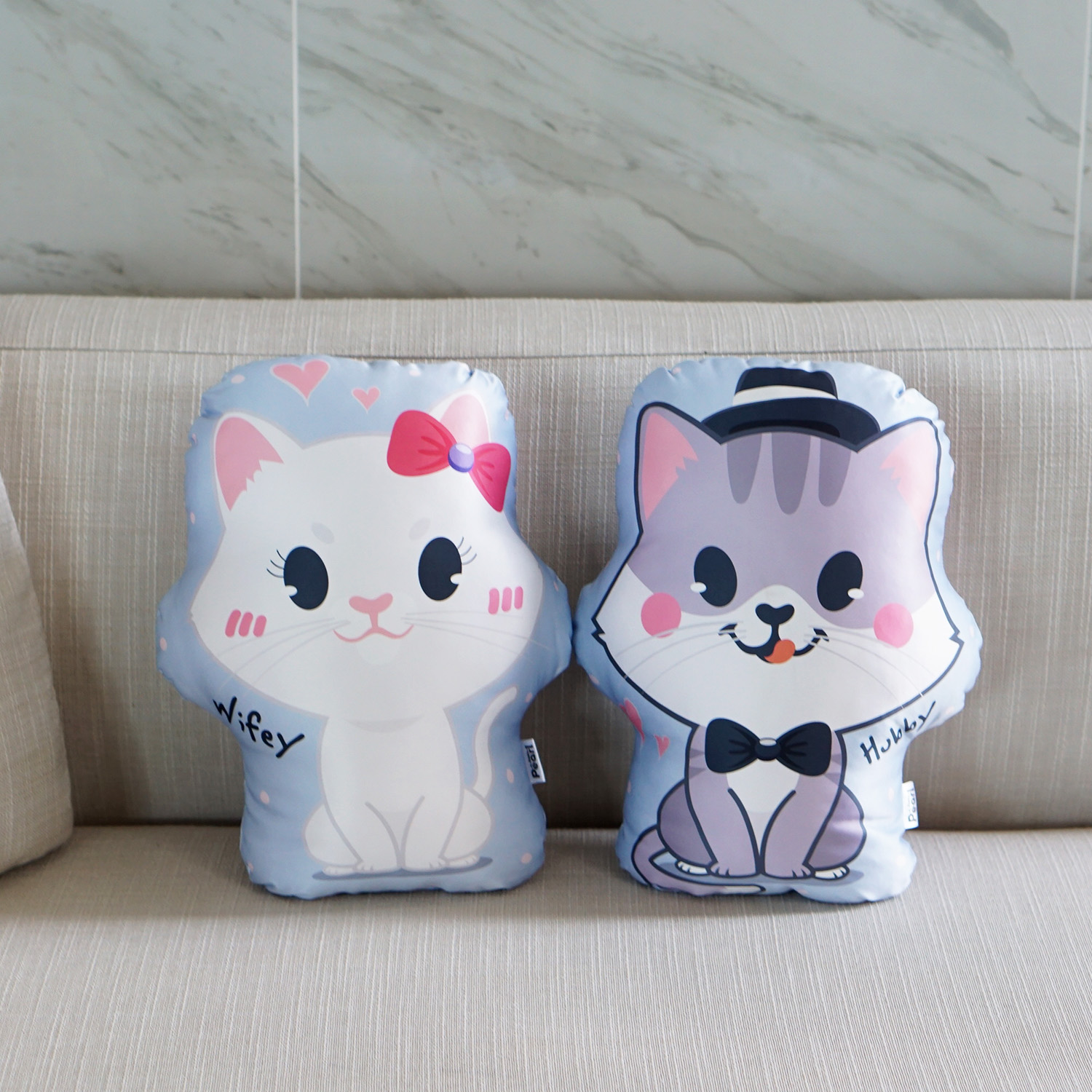 หมอนสั่งทำใส่ชื่อ ลาย Kitten's Family (ราคาต่อใบ)