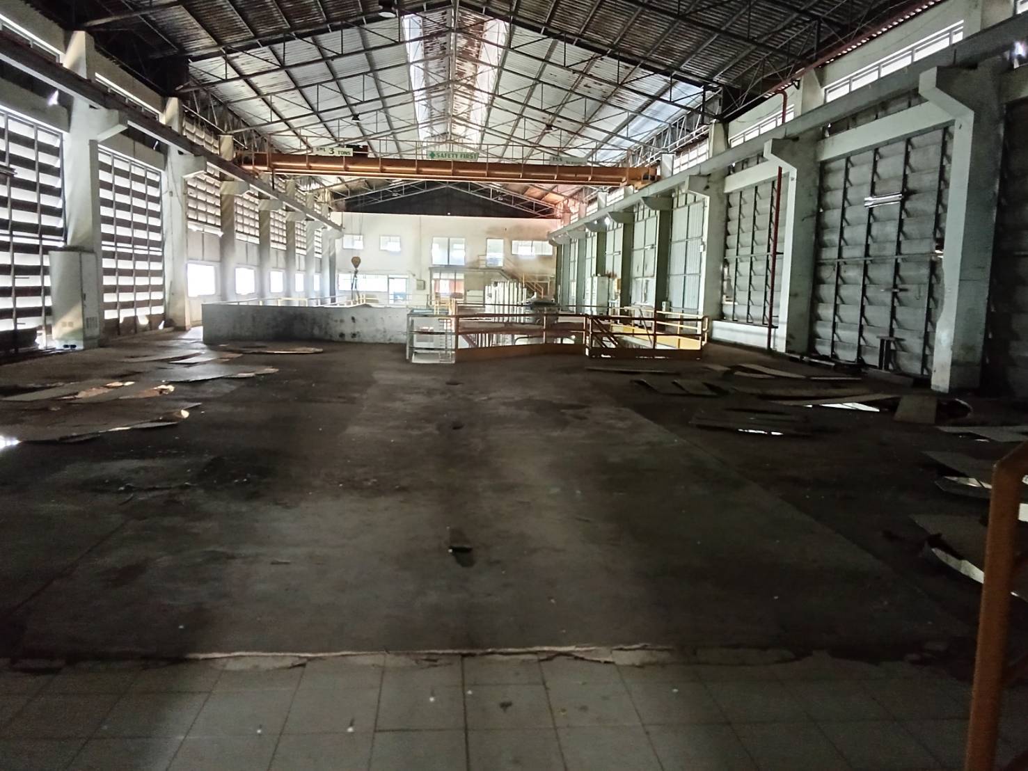 泰国Samut Sakhon出售工厂及土地,价格优惠,面积29莱,适合业务拓展。