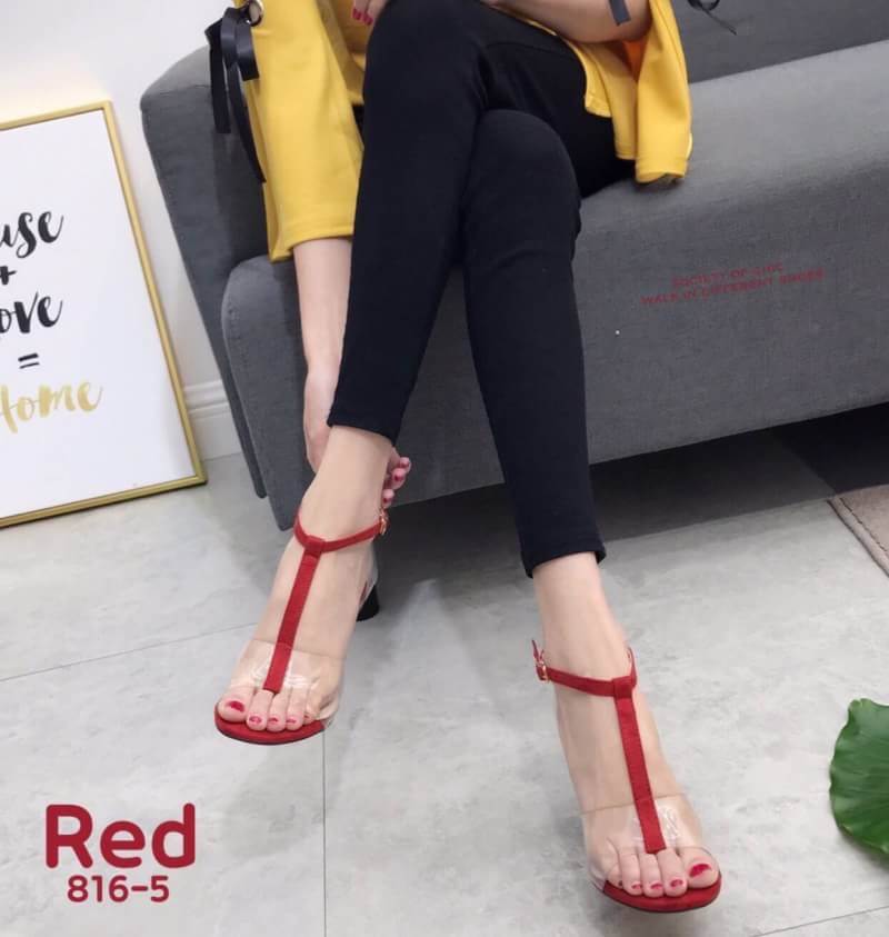 รองเท้าส้นแก้วทรง T-Strap (สีดำ)