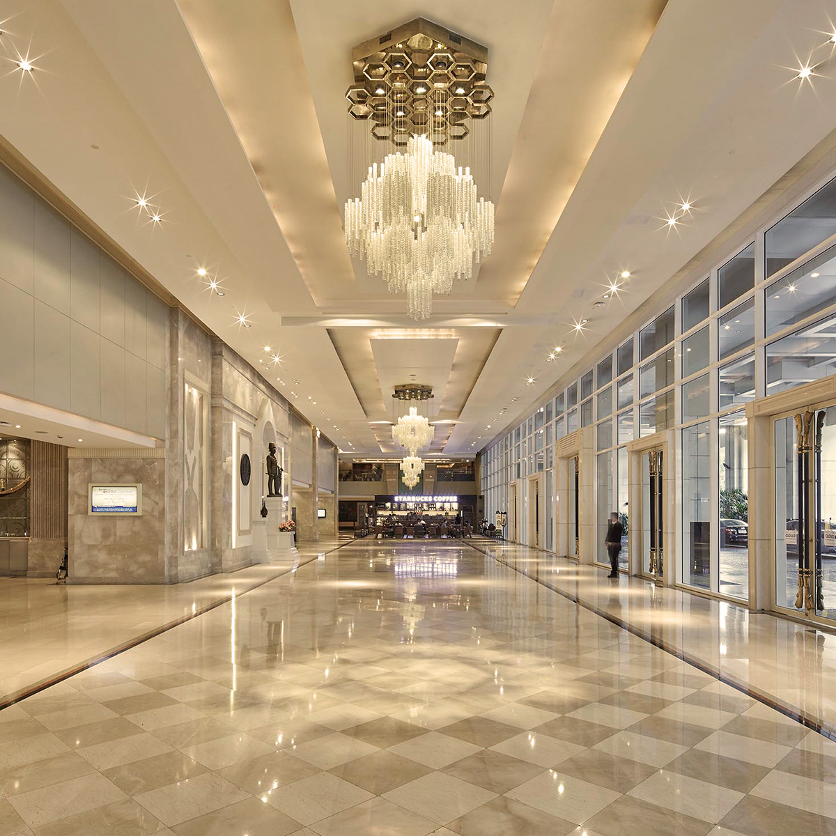 ATHENEE TOWER สำนักงานให้เช่าติดถนนวิทยุ ใกล้สถานีรถไฟฟ้า BTS เพลินจิต 350 เมตร