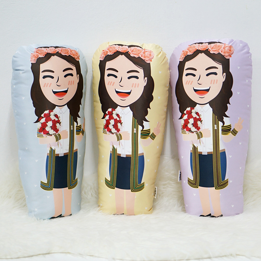 หมอนของขวัญรับปริญญา - จุฬาฯ - ผู้หญิง