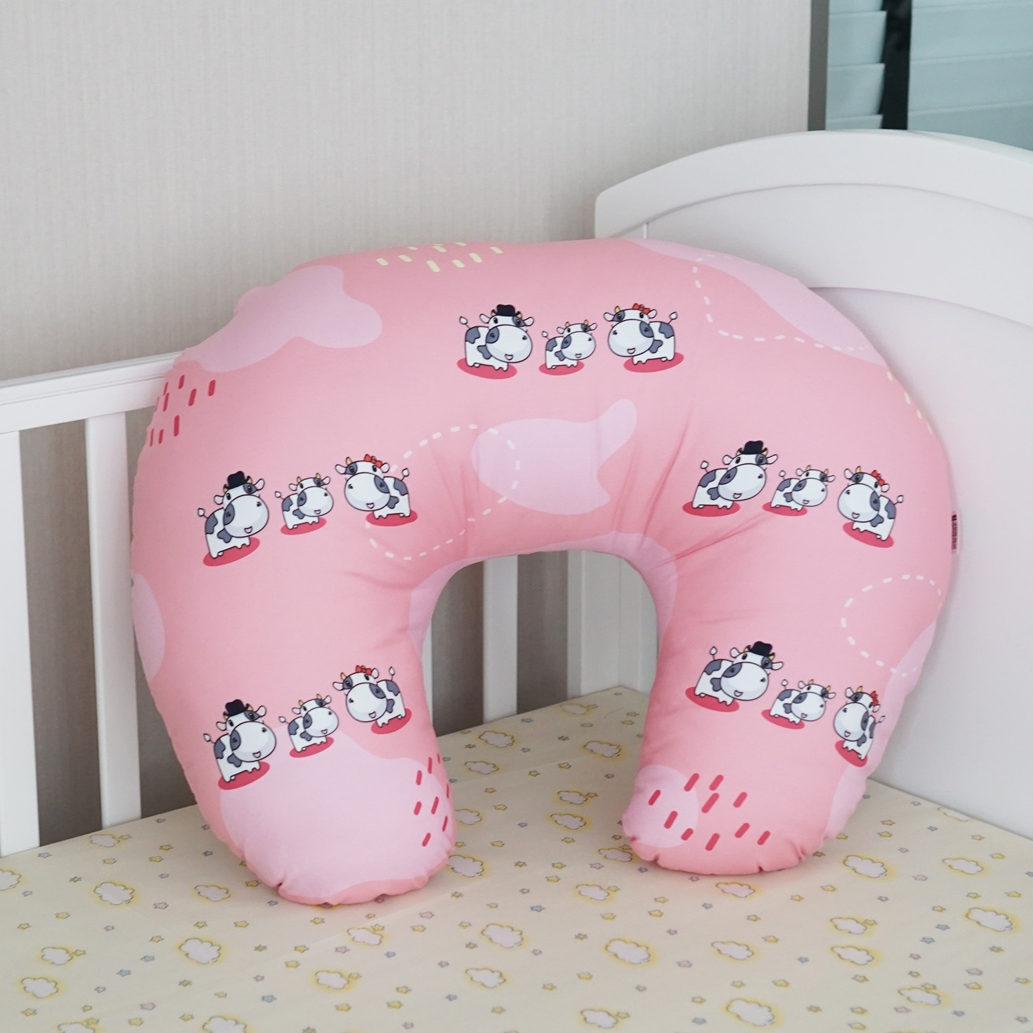หมอนรองให้นม สั่งทำใส่ชื่อ ลาย Cow1 - Pink