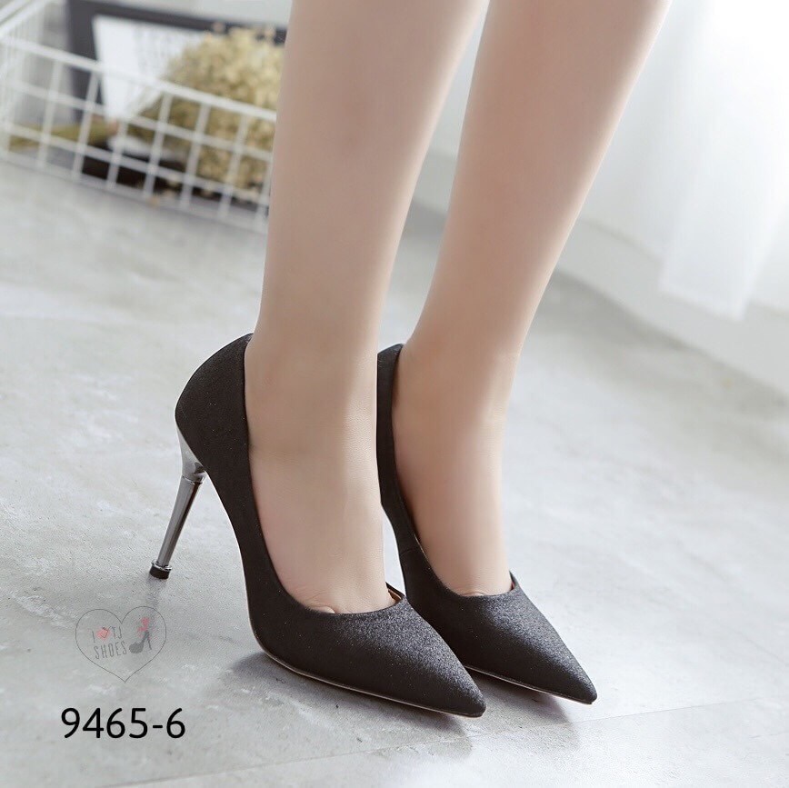 รองเท้าคัทชูกากเพชร (สีดำ)