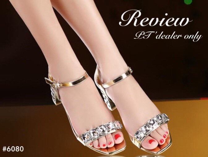 พร้อมส่ง : รองเท้าส้นเพชร Style MIU MIU