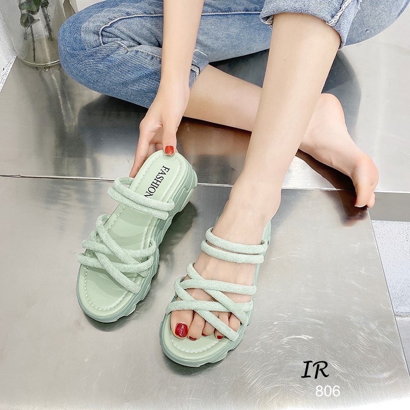 รองเท้าแตะส้นเตารีดพื้นอมยิ้ม (สีชมพู)