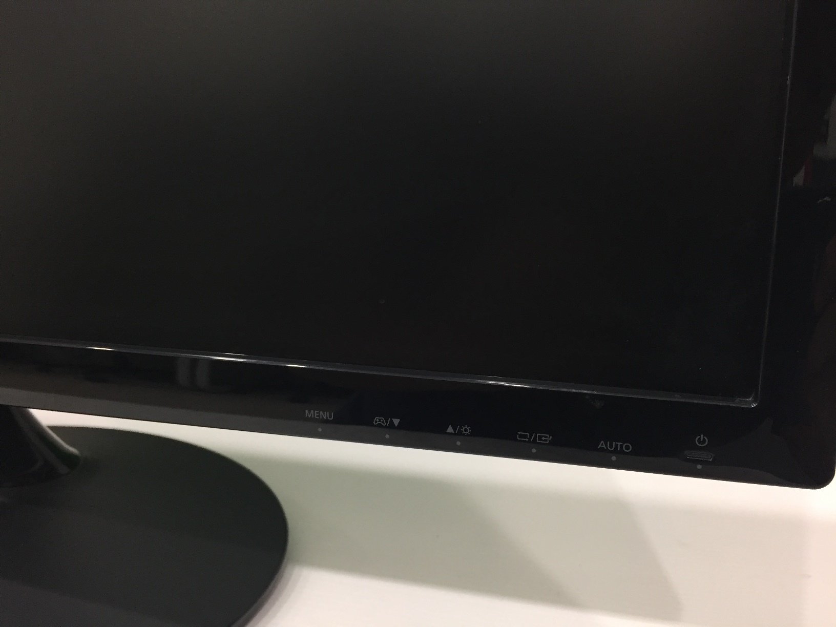 SAMSUNG LS24D300HS 24" Full HD