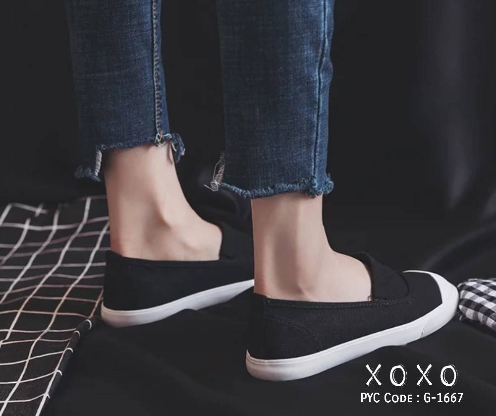 รองเท้าทรงSlipperแบบเรียบ (สีดำ)