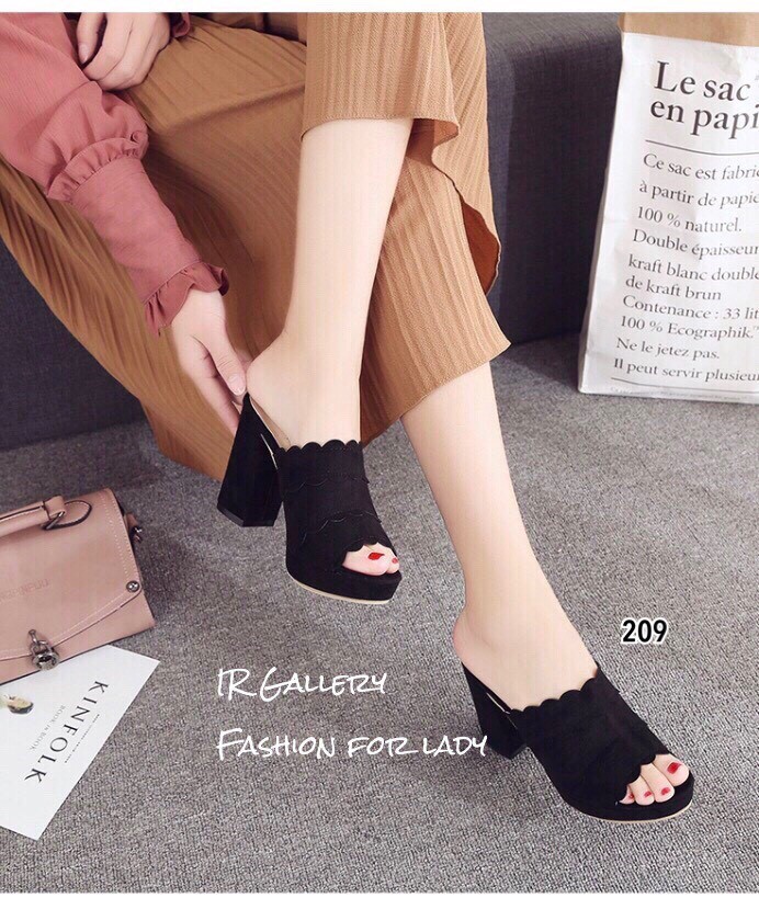 รองเท้าส้นตันเปิดส้น (สีเทา)