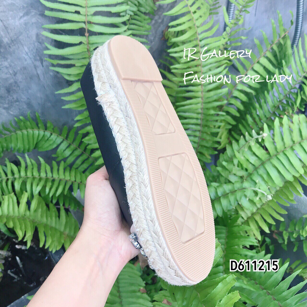 รองเท้าส้นปอ Style LYN (สีดำ)