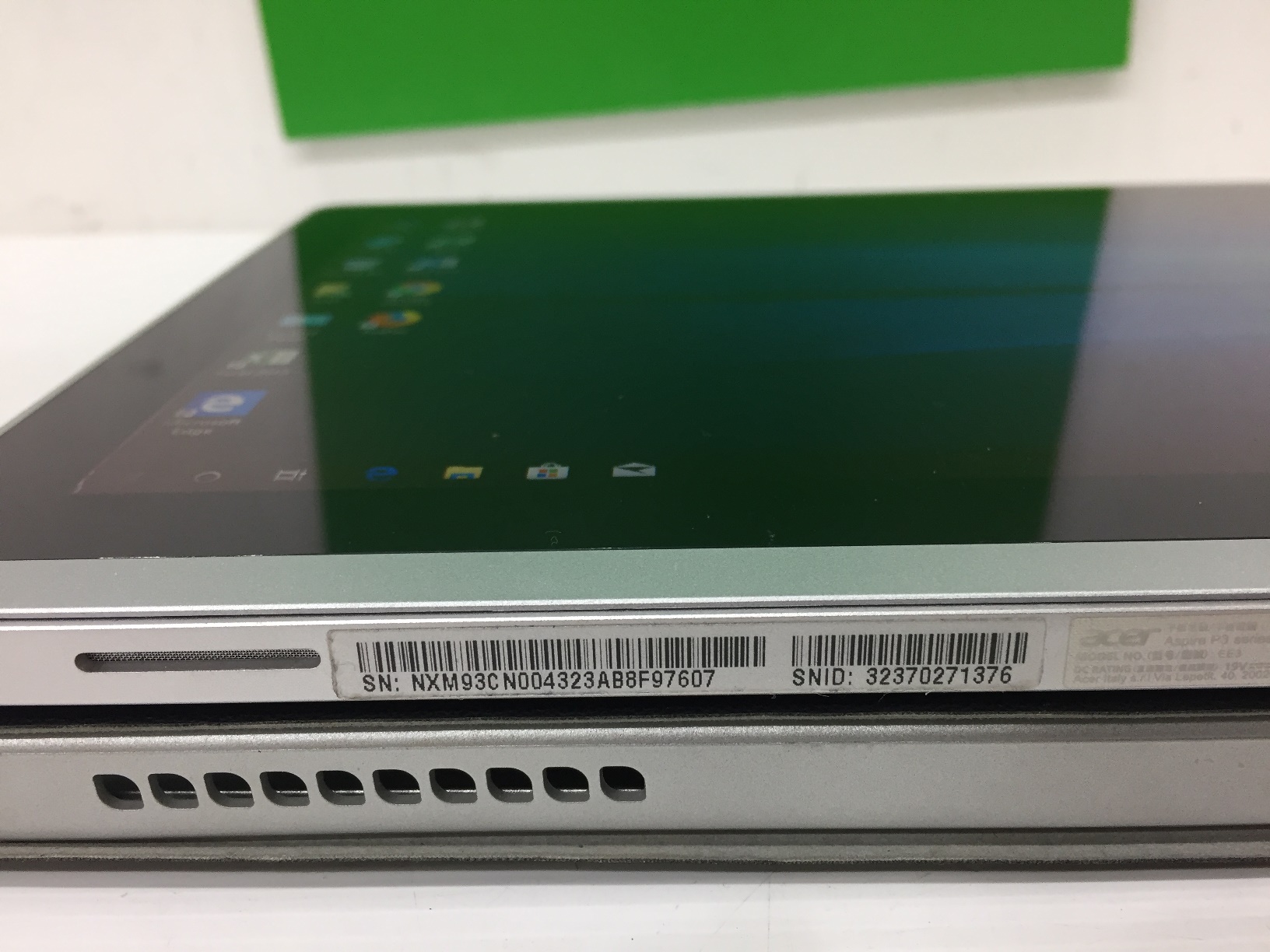 ่ACER Aspire P3-131