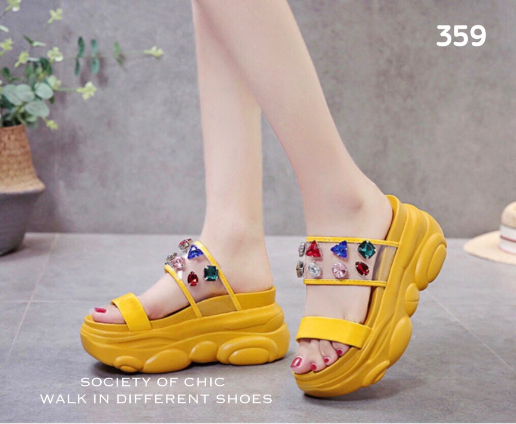รองเท้าแตะเสริมส้นสไตล์Sportแต่งเพชร (สีขาว)