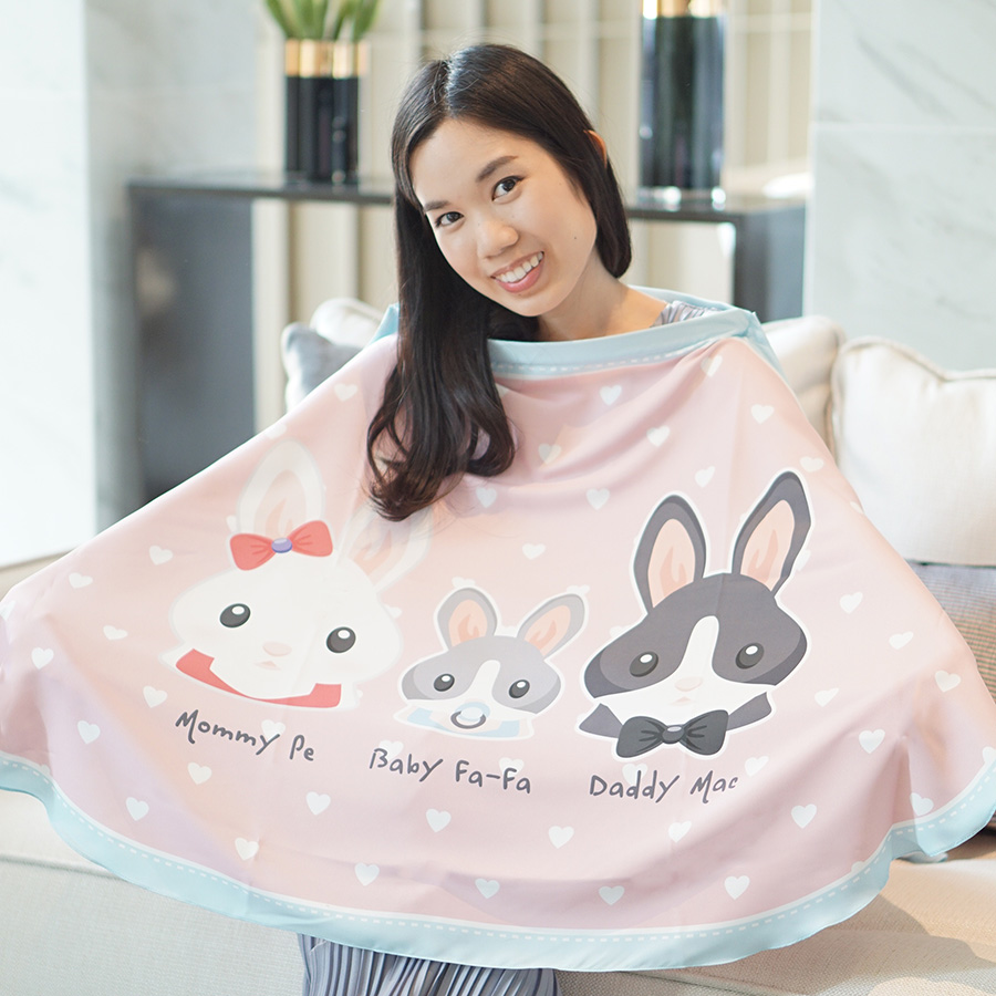 ผ้าคลุมให้นม สั่งทำใส่ชือ ลาย Rabbit Family - Pink