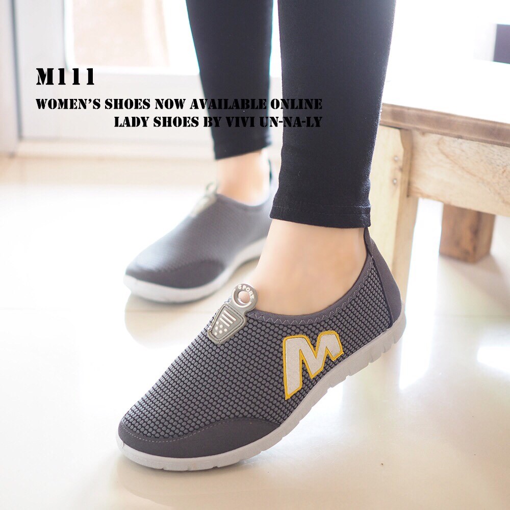 พร้อมส่ง : รองเท้าสไตล์แอโรบิค (สีเทา)