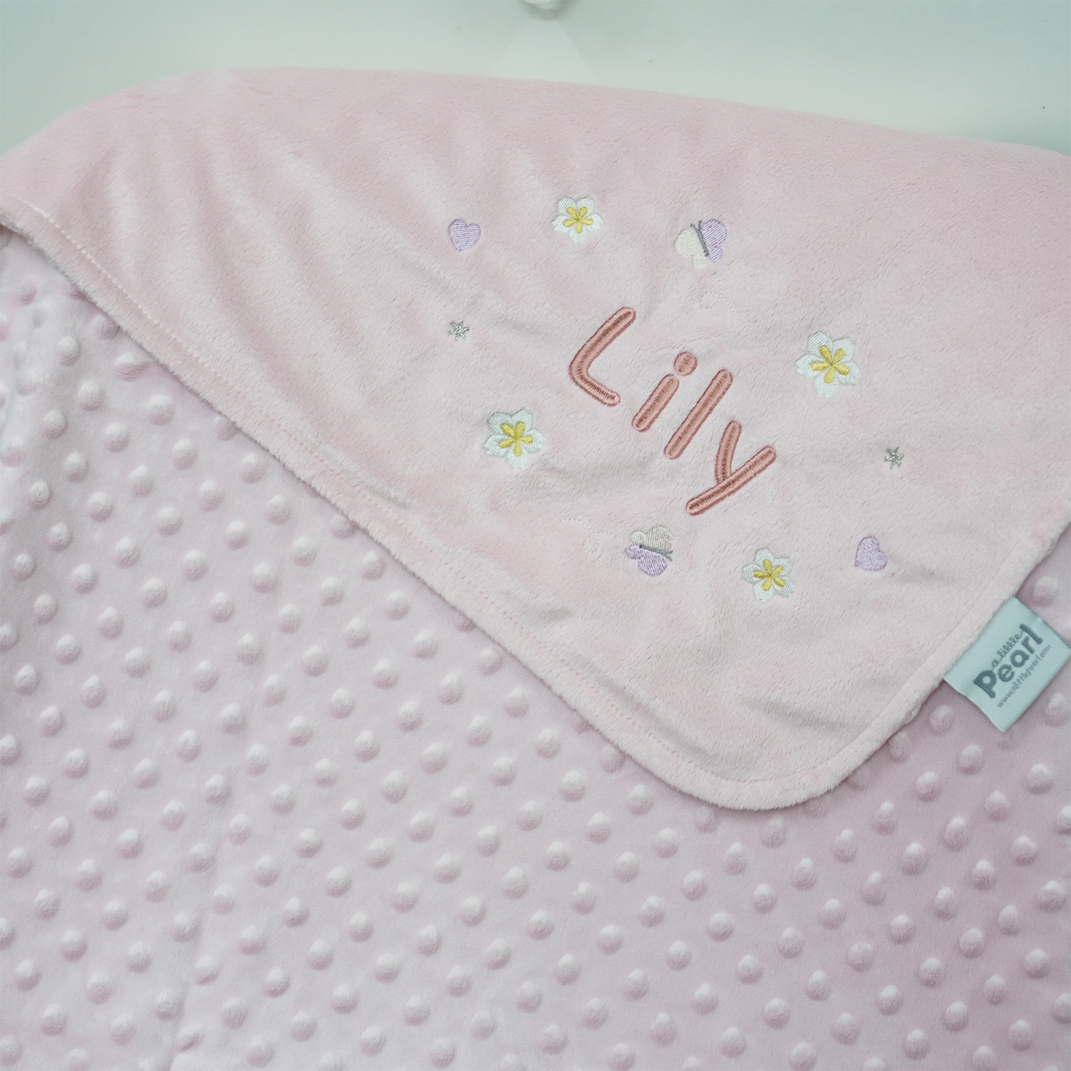 ผ้าห่ม Minky - สีชมพู 75x100cm แบบปักชื่อ+icon - Sakura+Butterfly+Heart