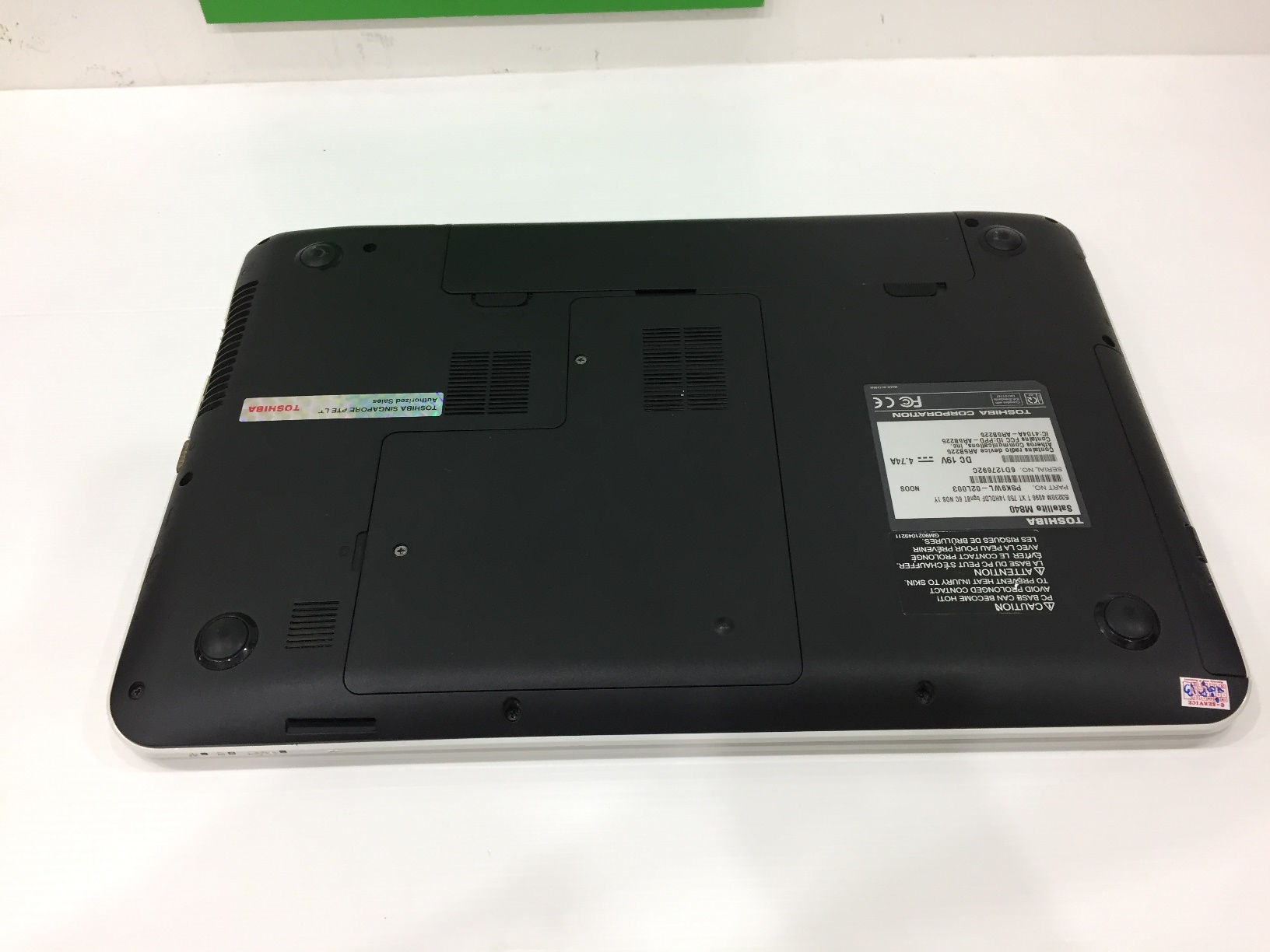 TOSHIBA Satellite M840-1068X