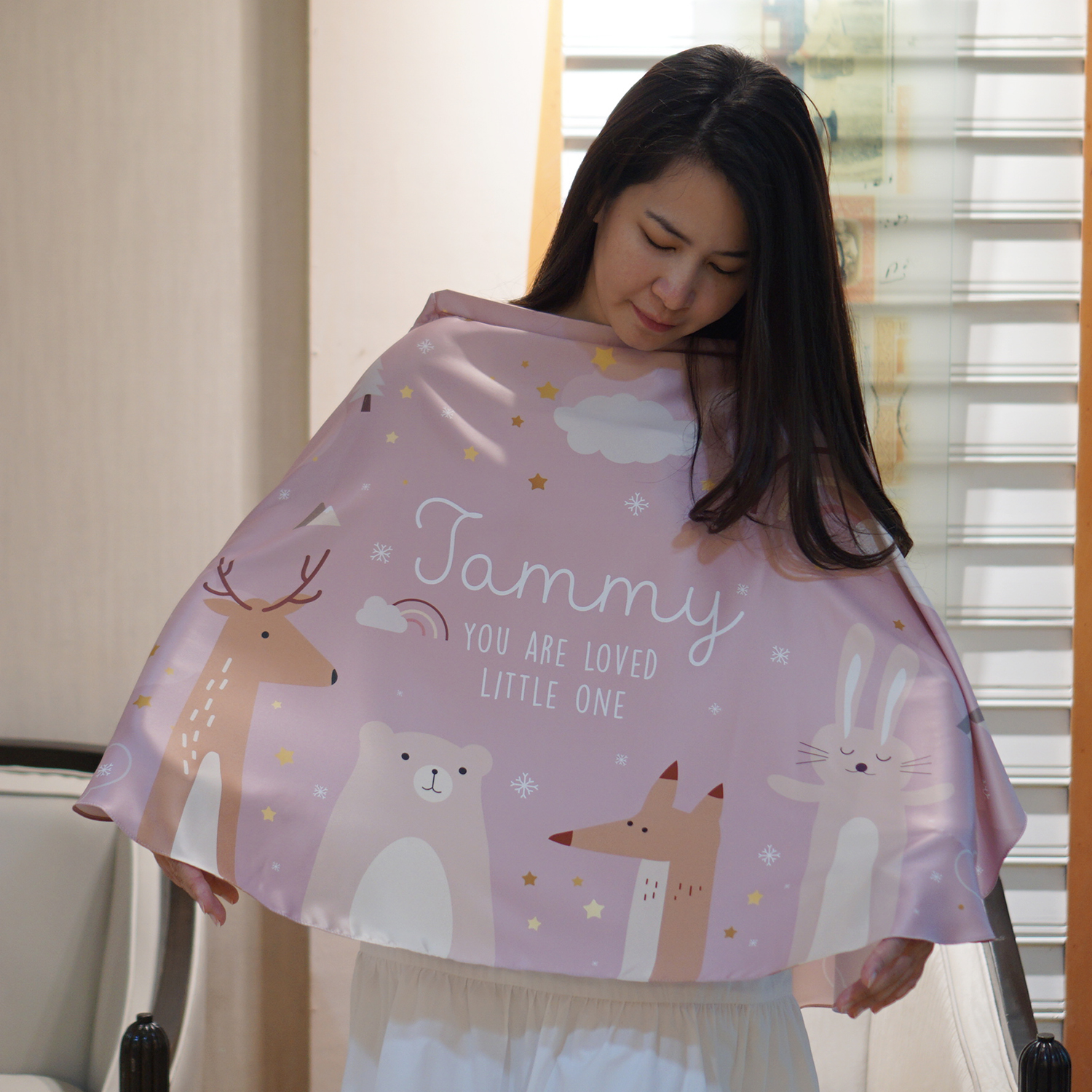 ผ้าคลุมให้นม สั่งทำใส่ชือ ลาย Woodland - Pink