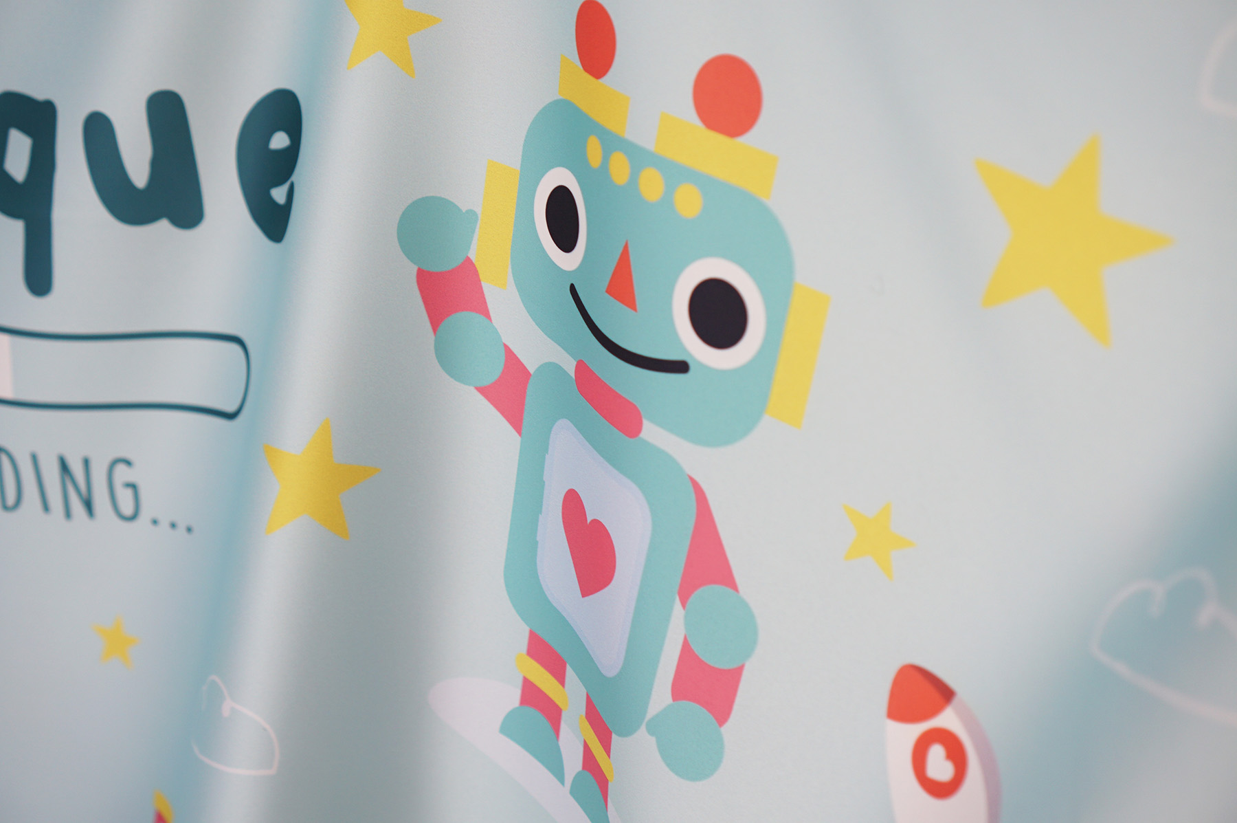 ผ้าคลุมให้นม สั่งทำใส่ชือ ลาย Robot - Mint