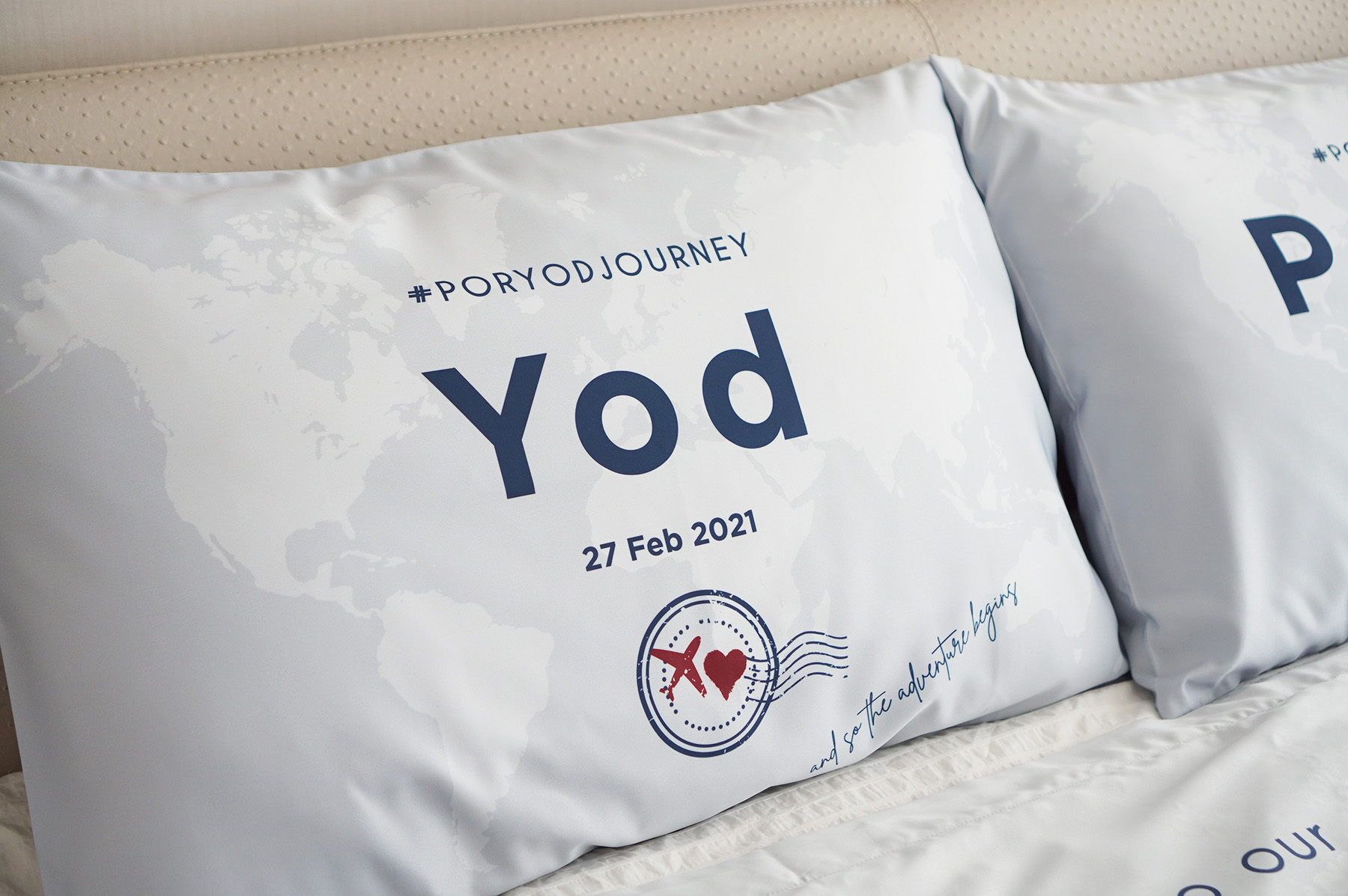 ชุดของขวัญแต่งงาน ปลอกหมอนคู่+ผ้าห่ม ขนาด 100x150cm ลาย Passport