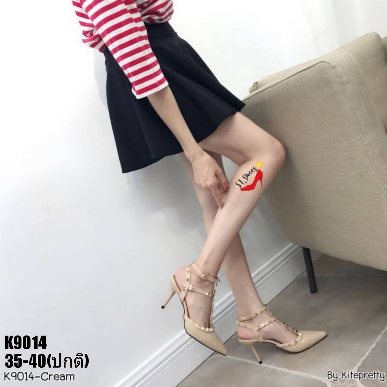 รองเท้าคัทชูส้นสูงแต่งหมุด (สีแดง)