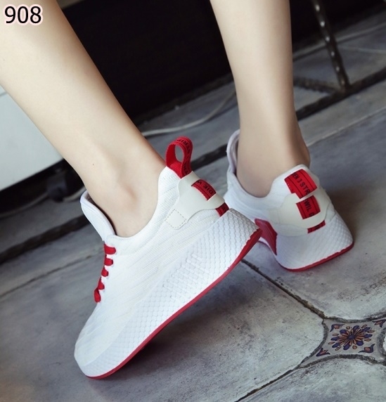 รองเท้าผ้าใบ Sport ลายตาข่าย (สีขาว)