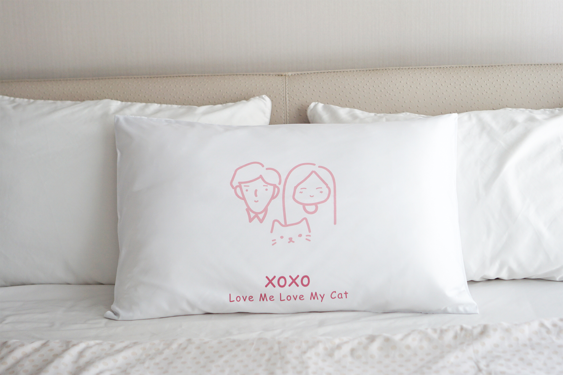 ปลอกหมอนหนุนคู่ สีขาว ลาย XOX