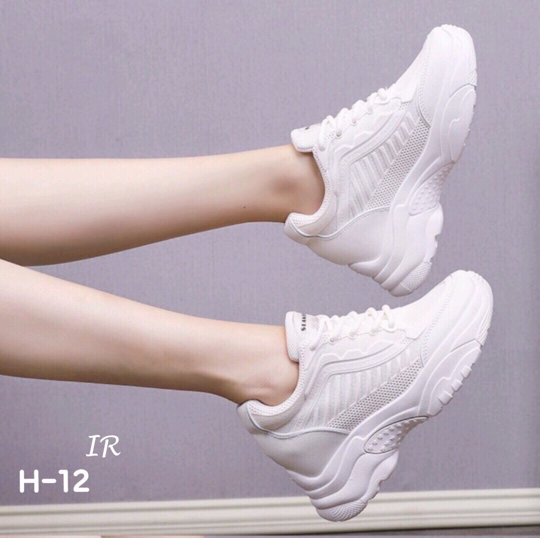 รองเท้าผ้าทรงSportแต่งแถบกลิตเตอร์