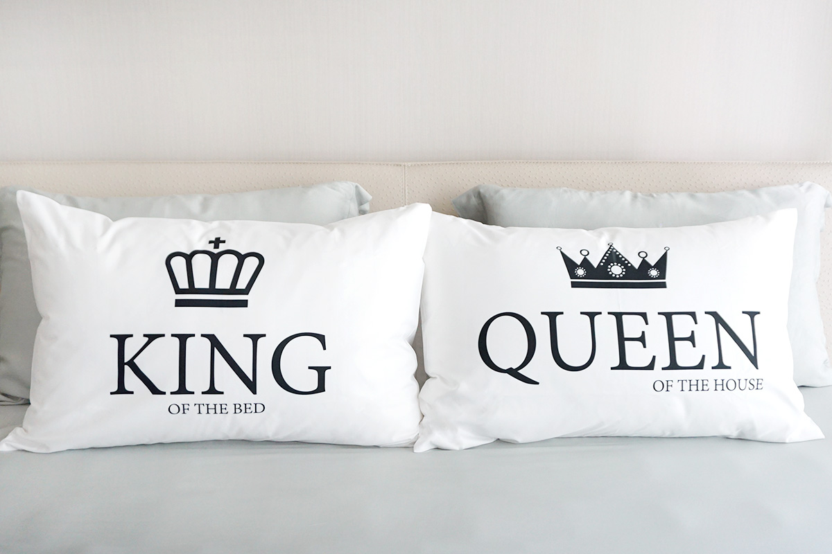 ปลอกหมอนคู่ King & Queen สีขาว