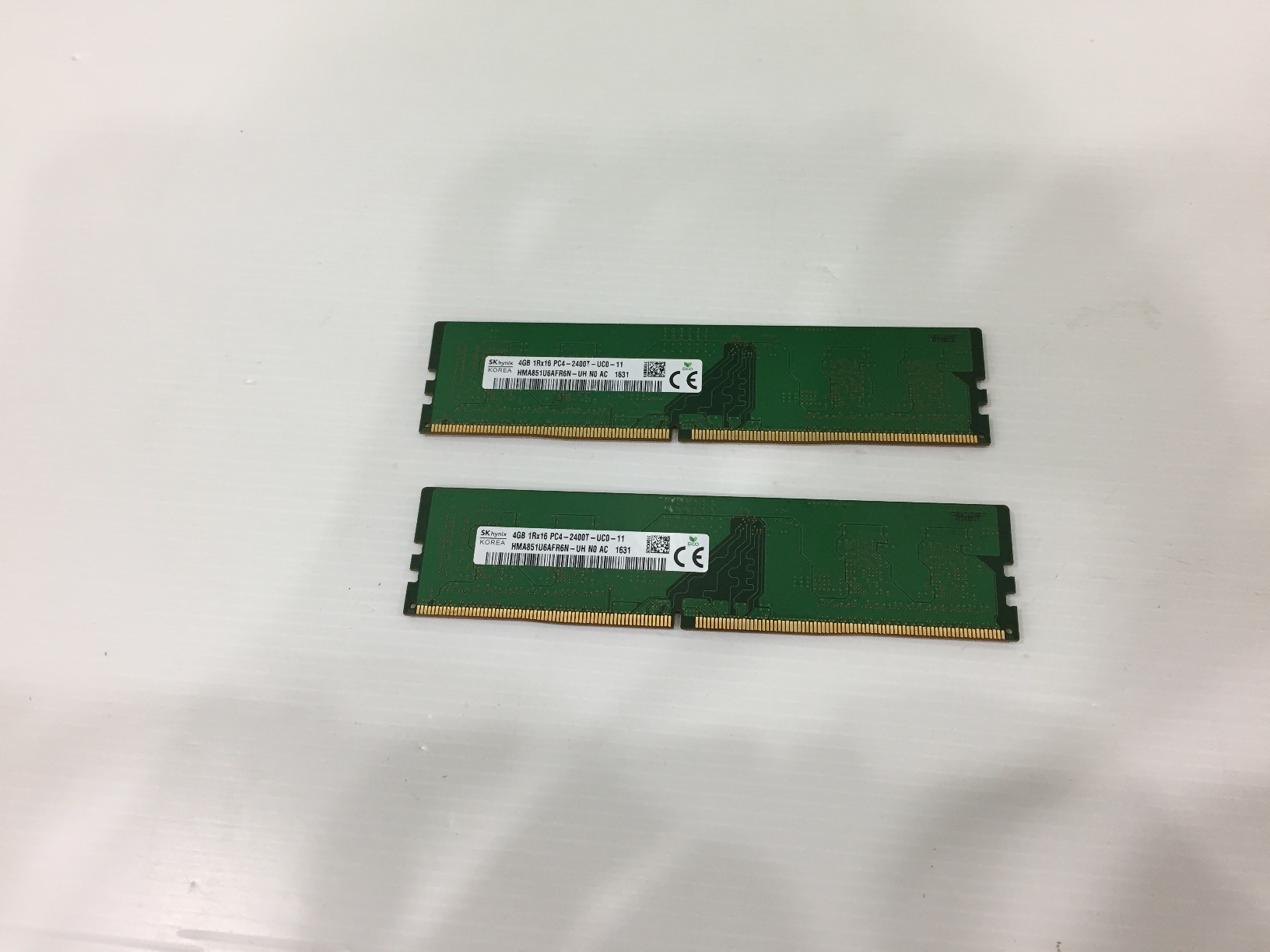 4GB. DDR-4 2400 SK Hynix