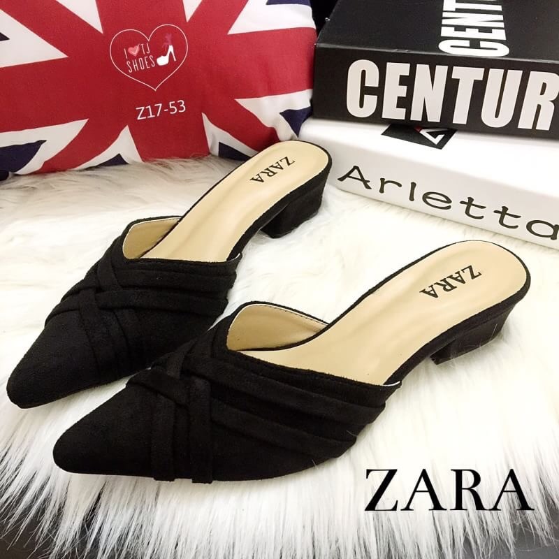 พร้อมส่ง : รองเท้าหัวแหลม Zara (สีน้ำเงิน)