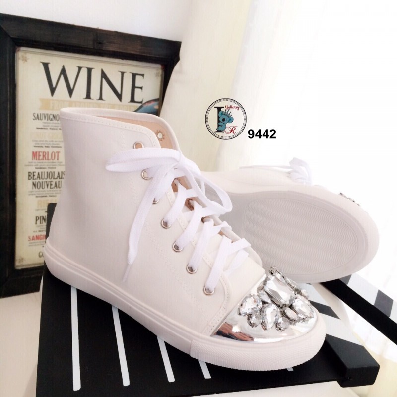 รองเท้าผ้าใบหุ้มข้อ Style MIU MIU