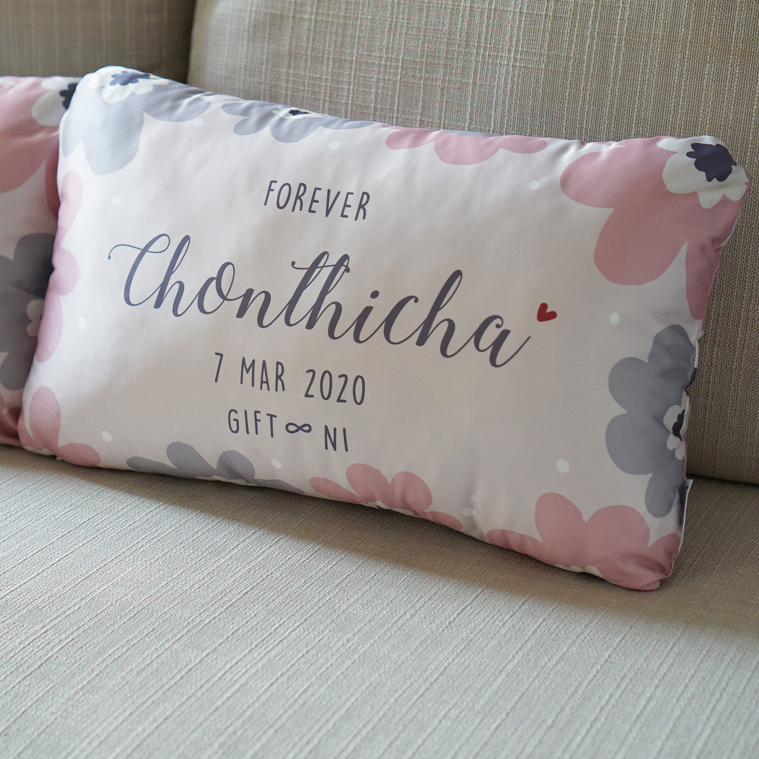 หมอนอิงทรงสี่เหลี่ยมยาว Big Flower - Pink (ราคาต่อใบ)