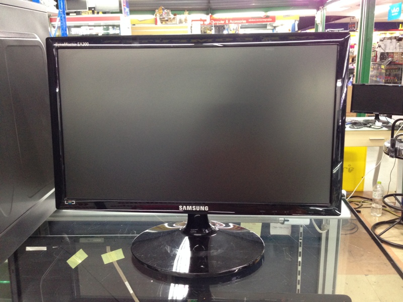 SAMSUNG S19A300B 18.5 LED