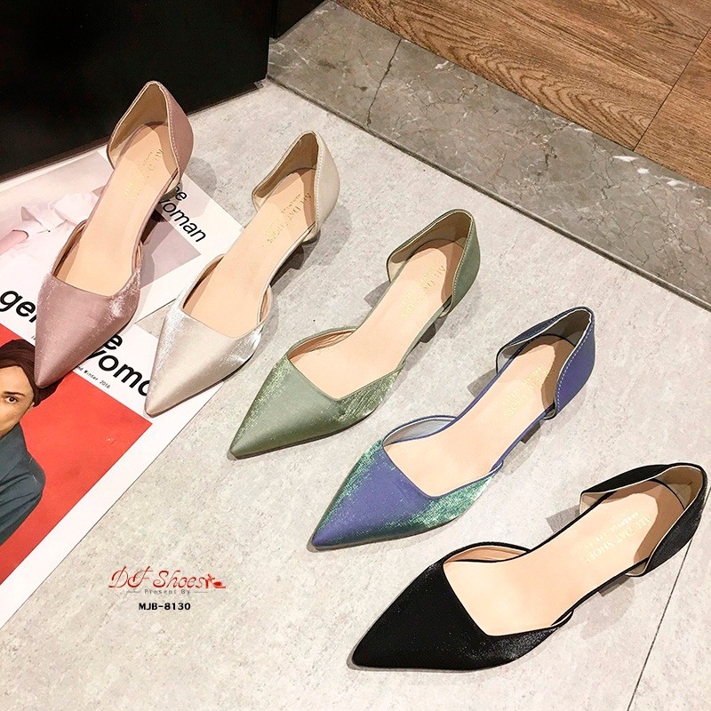 รองเท้าคัทชูเว้าข้างซาติน (สีครีม)