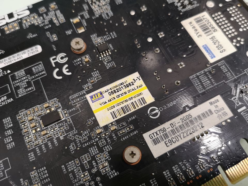 ASUS GTX750 2GB. DDR-5