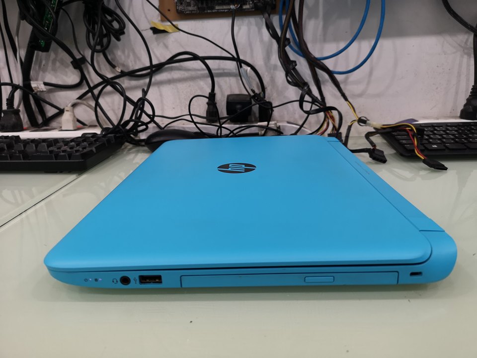 HP Pavilion 15-p004TX