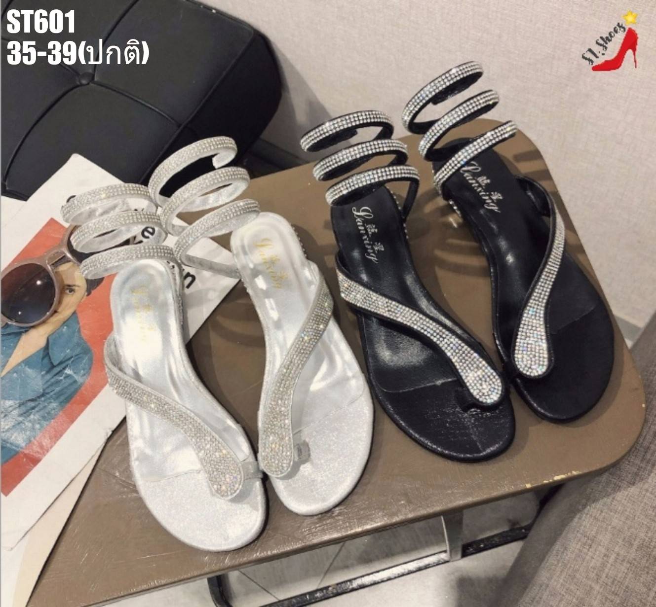 รองเท้าแตะคีบสปริงแต่งเพชร (สีเงิน)