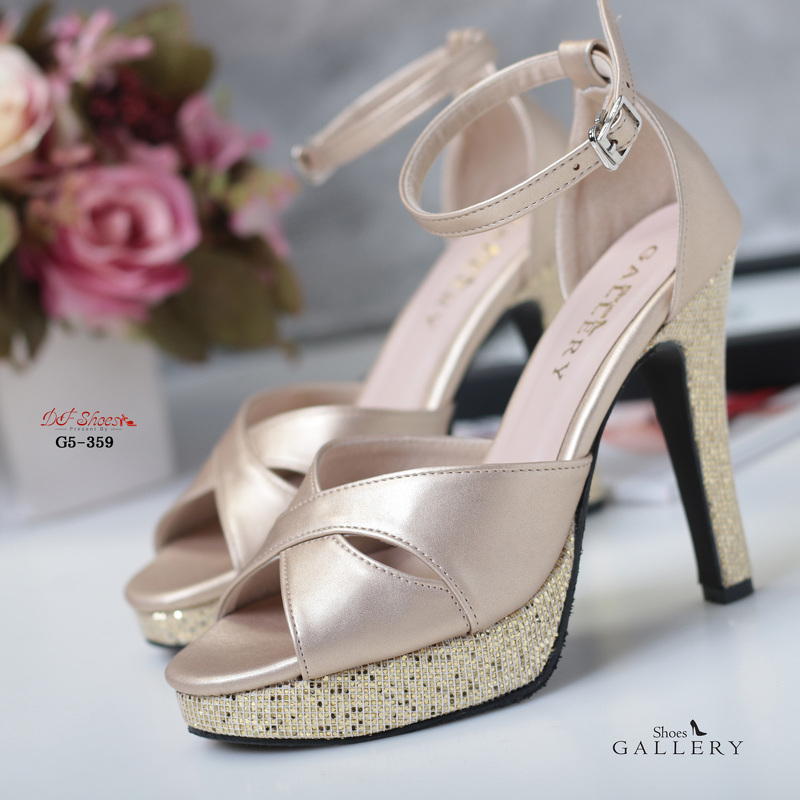 รองเท้าส้นสูงรัดข้อแต่งส้นกลิตเตอร์ (สีดำ)