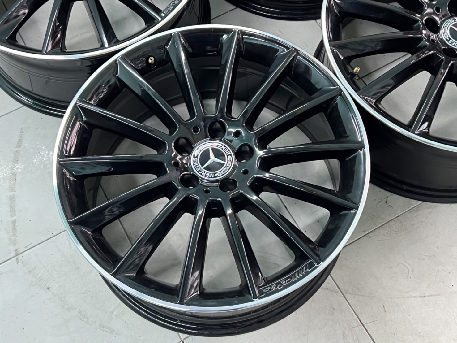 ล้อเบนซ์แท้ AMG BENZ W156 19"