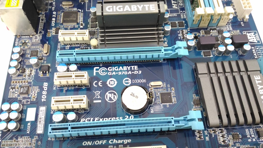 GIGABYTE GA-970A-D3 + AMD FX4100