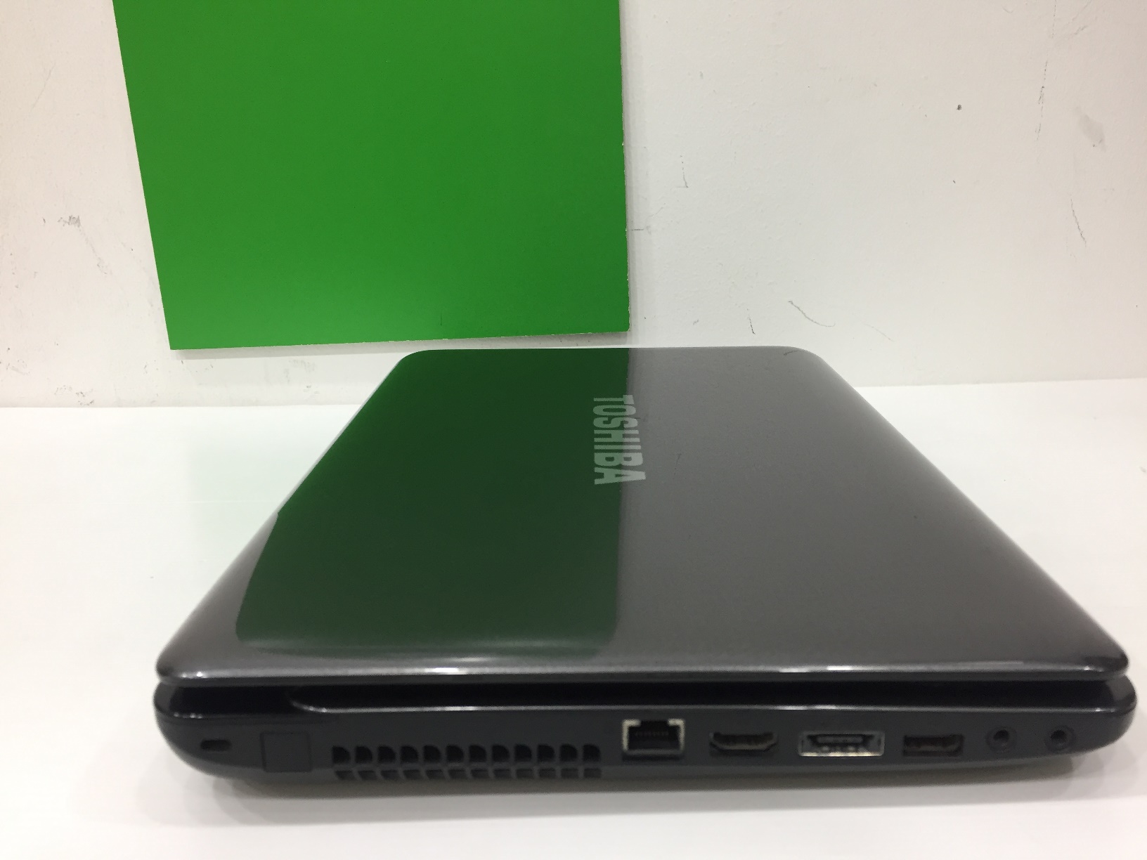 TOSHIBA Satellite L645