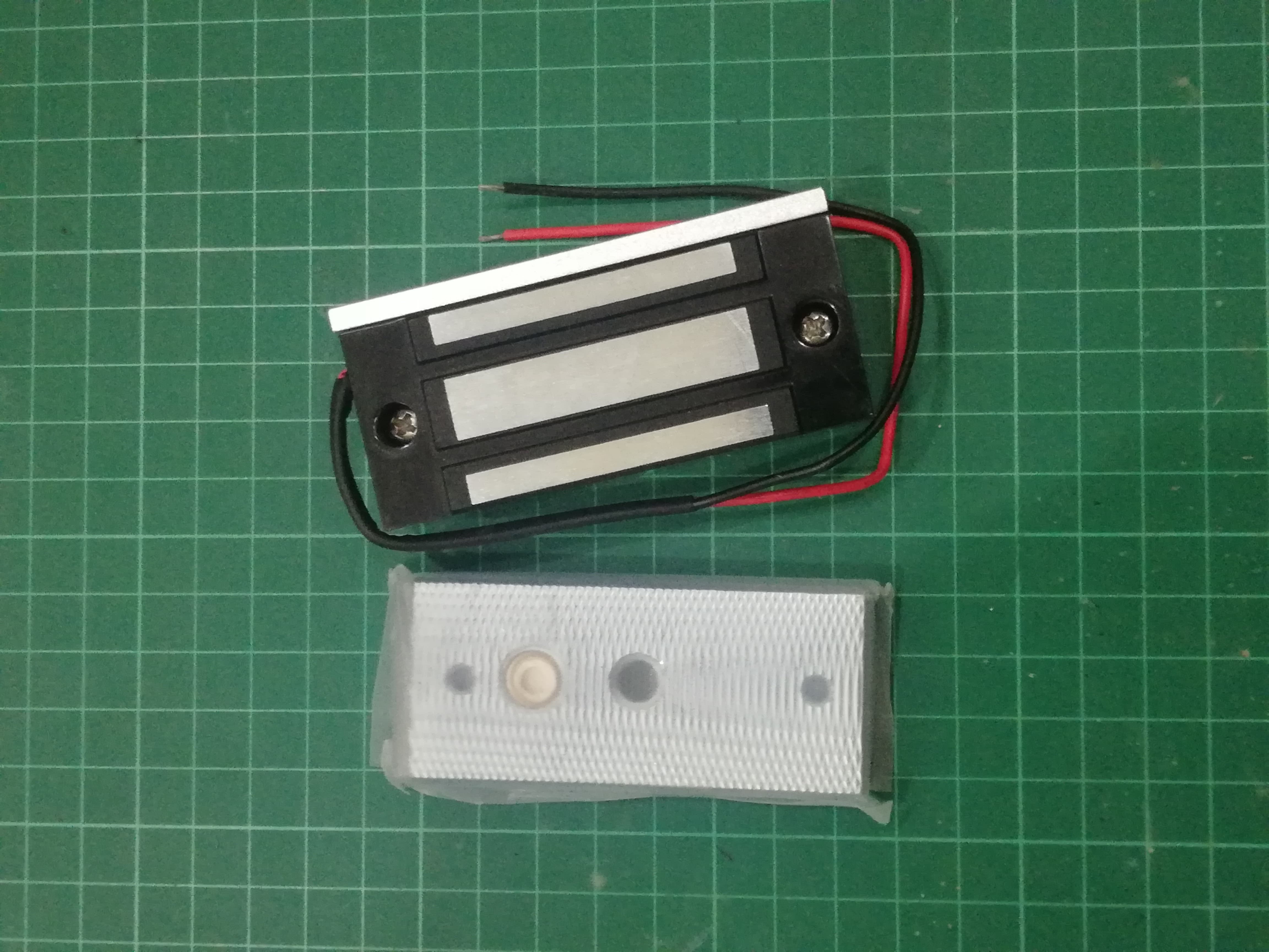 Magnetic lock Type C 12VDC