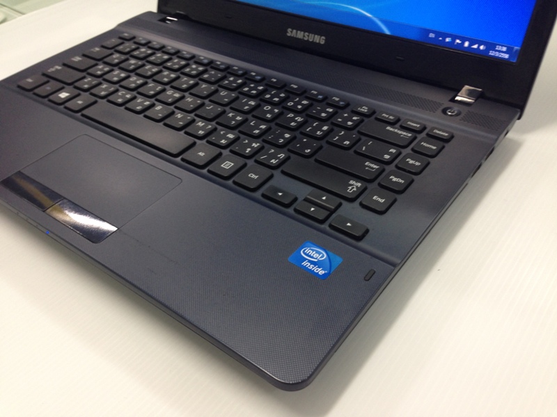 SAMSUNG NP270E4V-K02TH