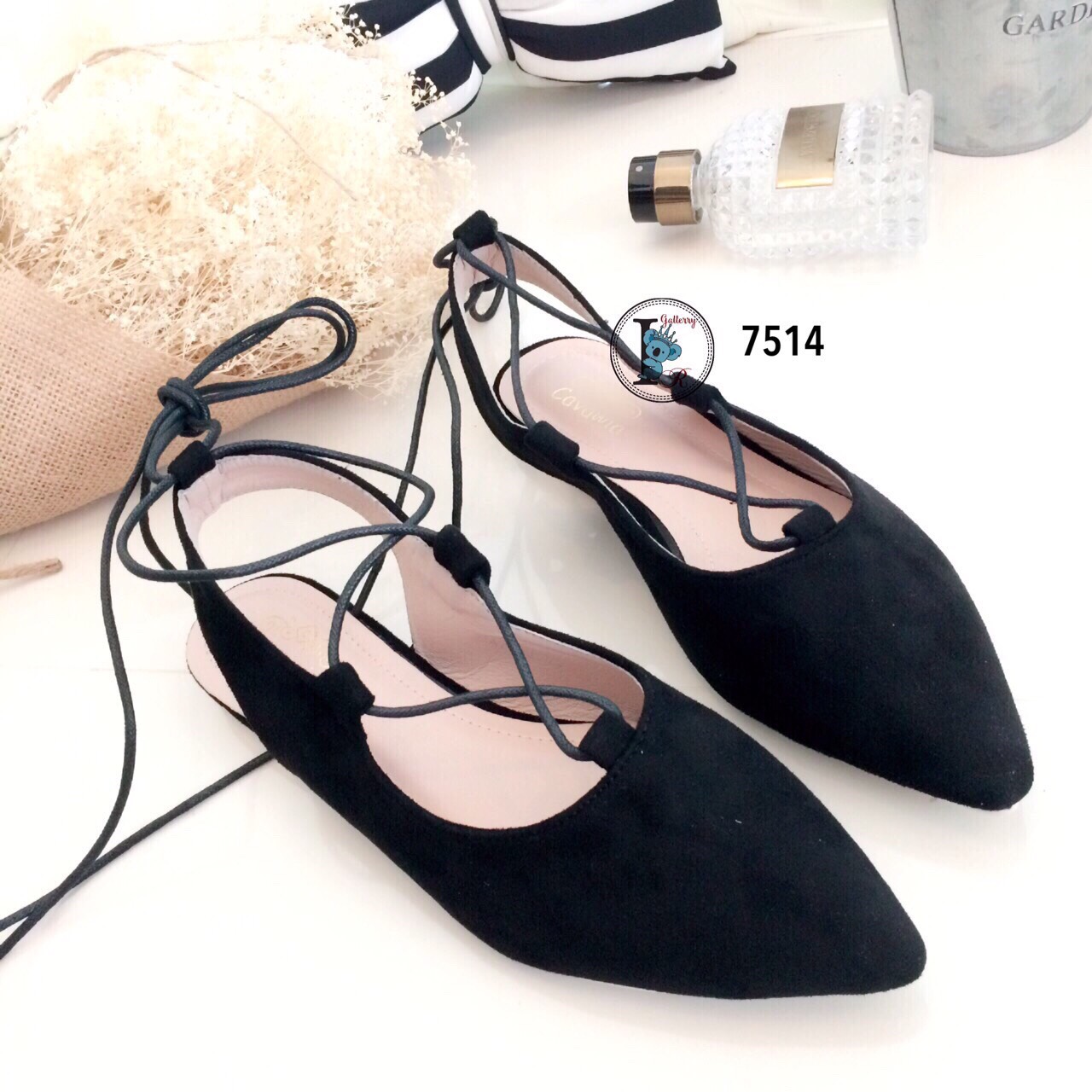 รองเท้า Lace up Ballerinas