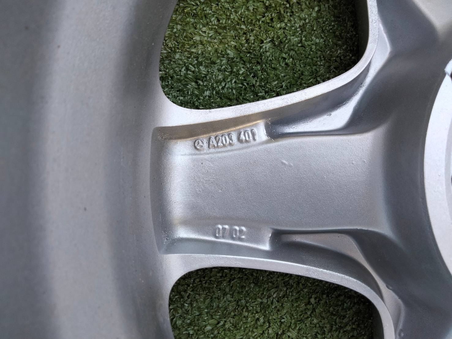 ล้อแท้ w203 AV 16" ลายดาว ตัวท๊อฟ