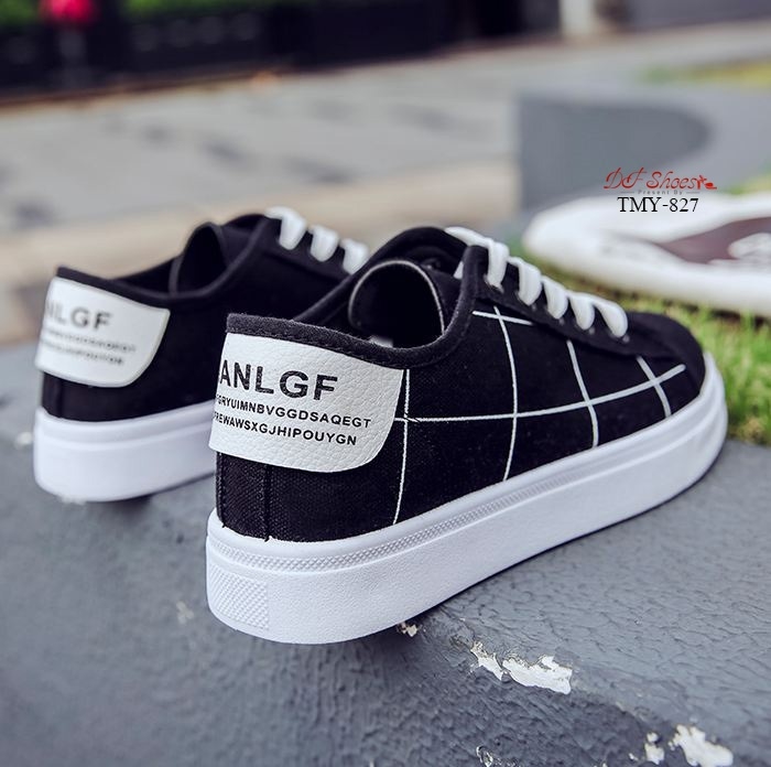 รองเท้าผ้าใบแฟชั่สกีนลายเส้น (สีดำ)