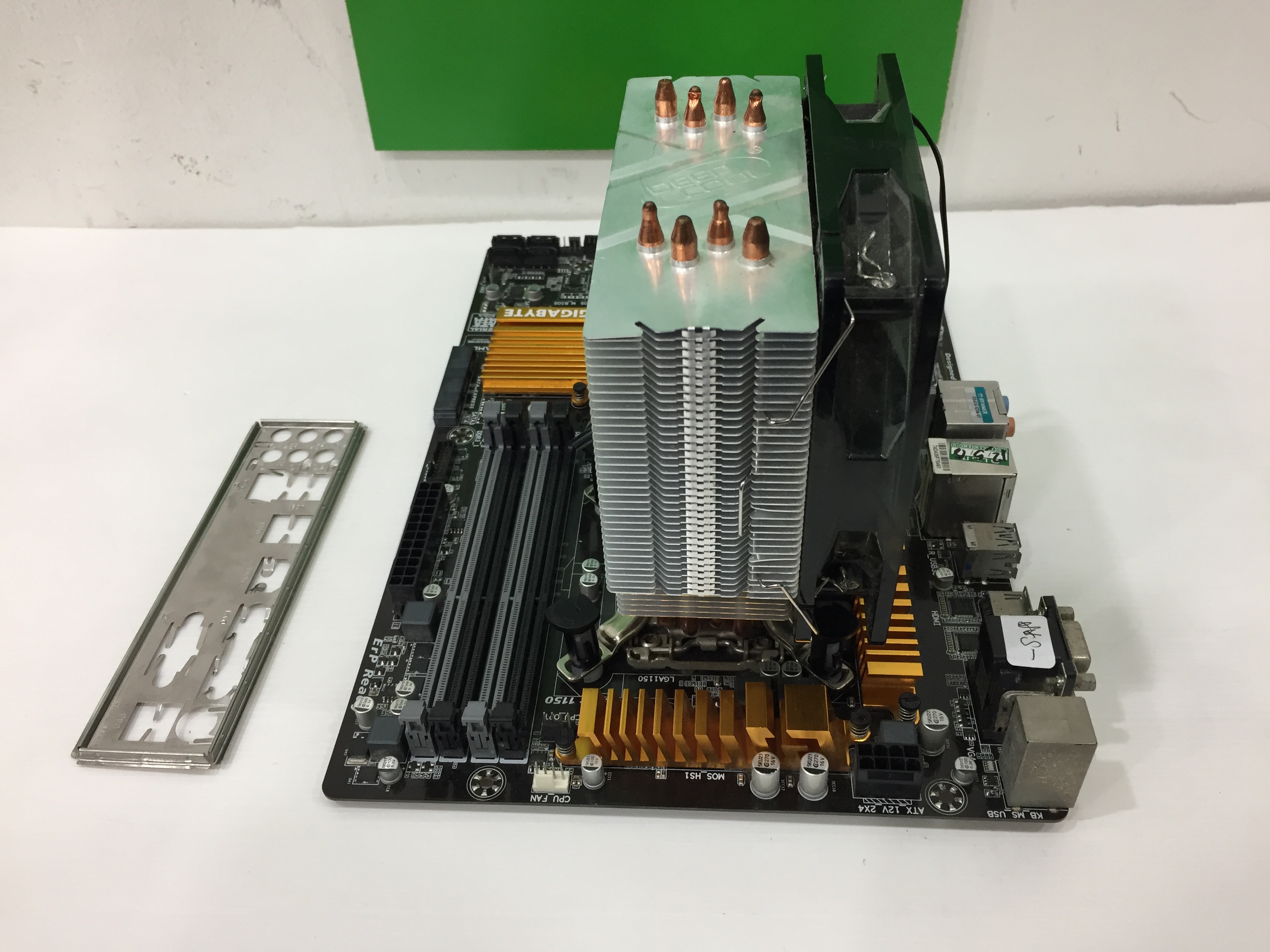 intel Core i7-4770 + Gigabyte GA-H97-D3H